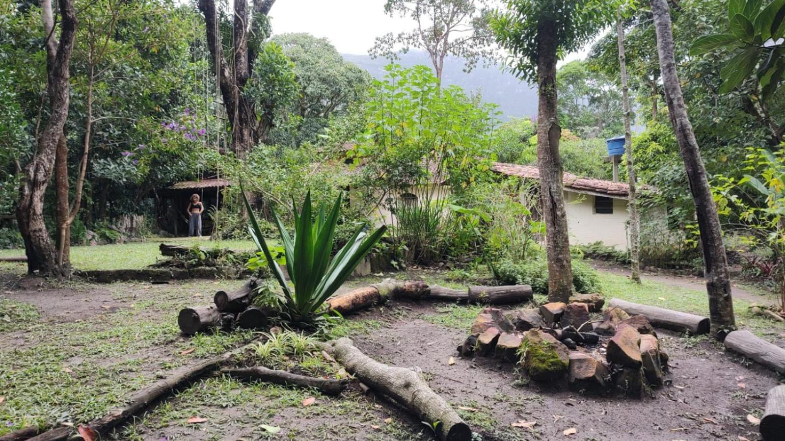 Hospedaria Quintal Dos Sonhos วาเล ดู คาเปา ภายนอก รูปภาพ